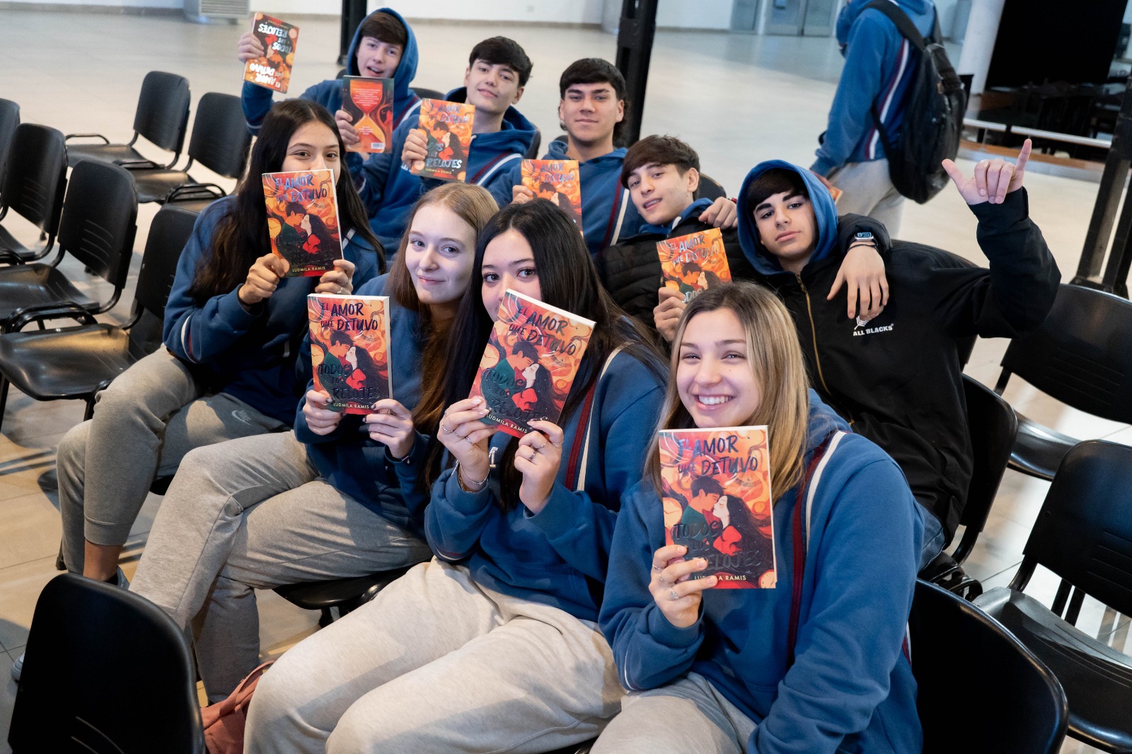 Leer nos mueve, leer nos cambia
